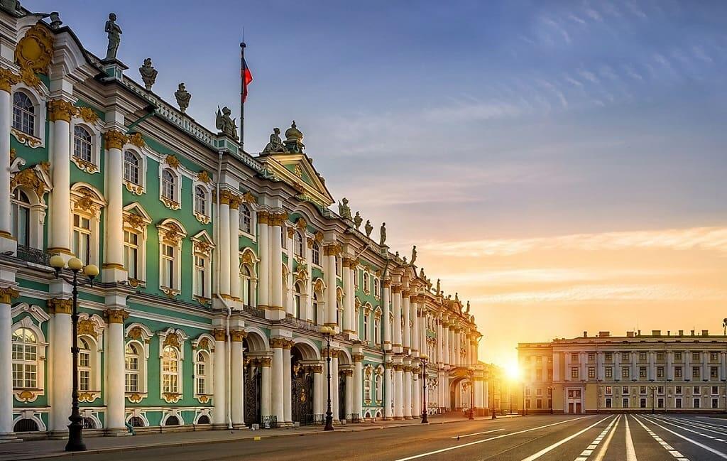 Санкт-Петербург: главные выставки 2024 года