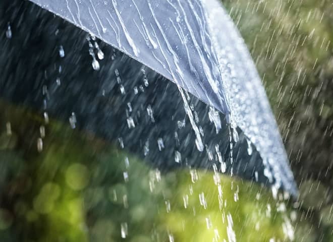Капля дождя омывает более шестнадцати литров воздуха