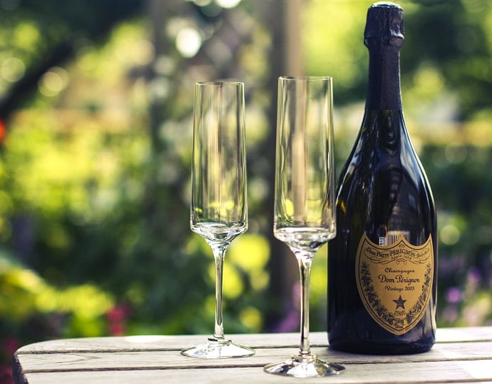 Шампанское может быть только из Шампани