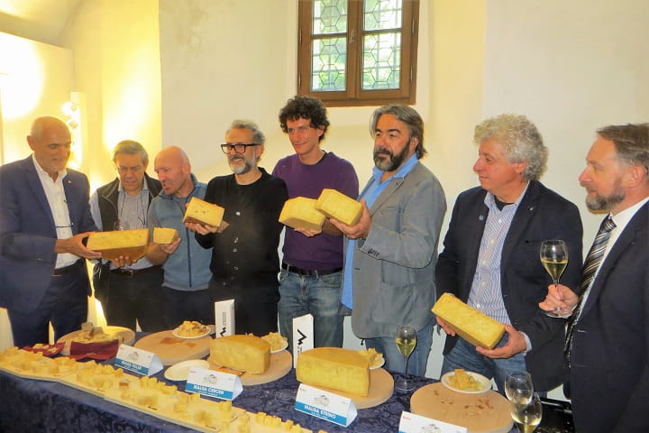 На аукционе сыров Sapori di Malga итальянского горного региона Трентино