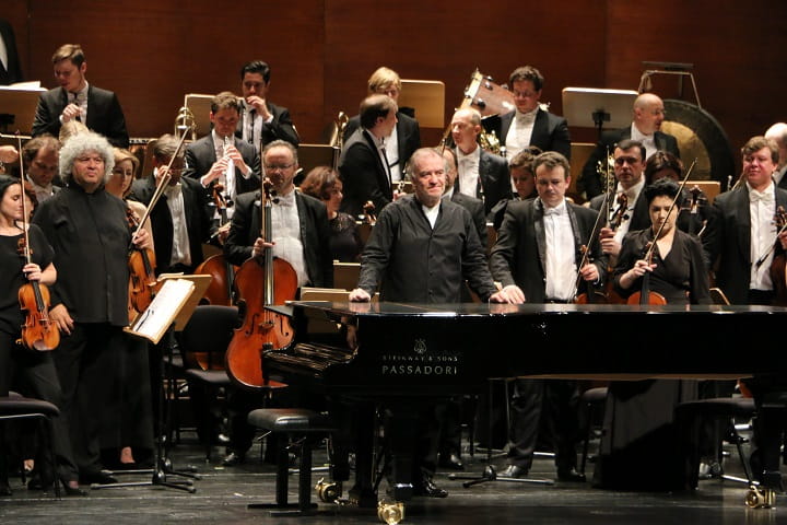 Мариинский театр выступал под управлением Валерия Гергиева