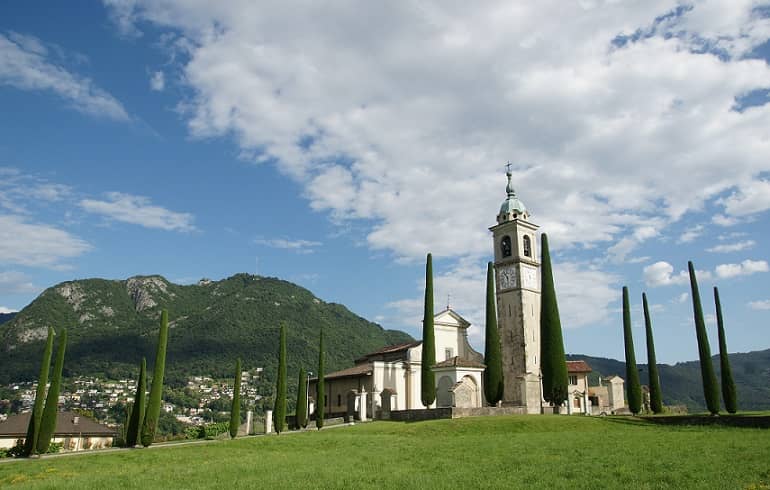 Городок Монтаньола близ Лугано, где родился и умер архитектор Доменико Жилярди