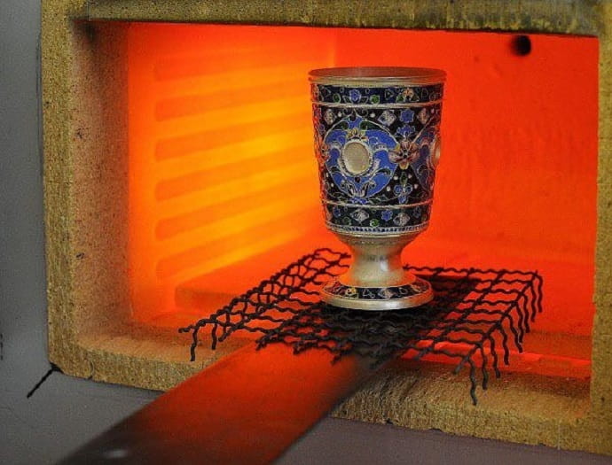 Каждый шаг завершается обжигом при t=700–800ºС