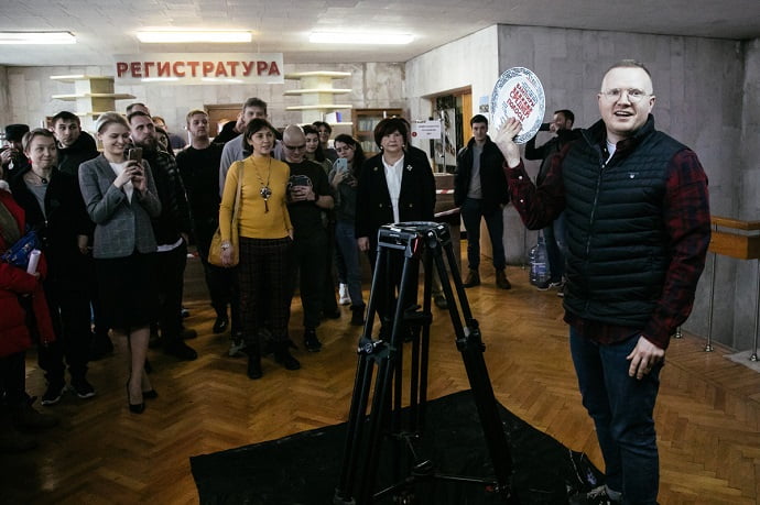 Режиссёр Антон Маслов c командой сериала