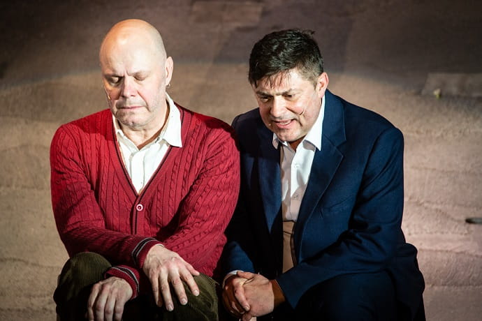 Алексей Кортнев в роли Антона и Сергей Белоголовцев в роли Мэра