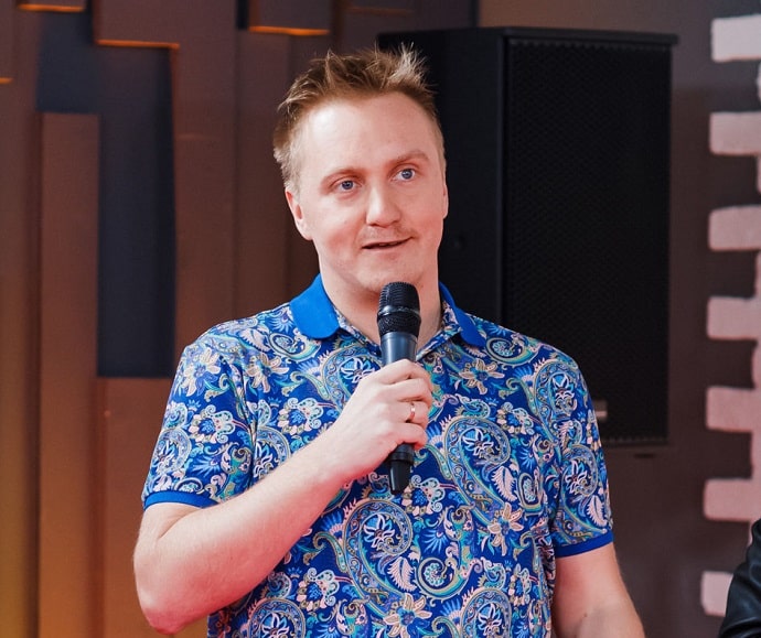 Сценарист сериала Алексей Ляпичев