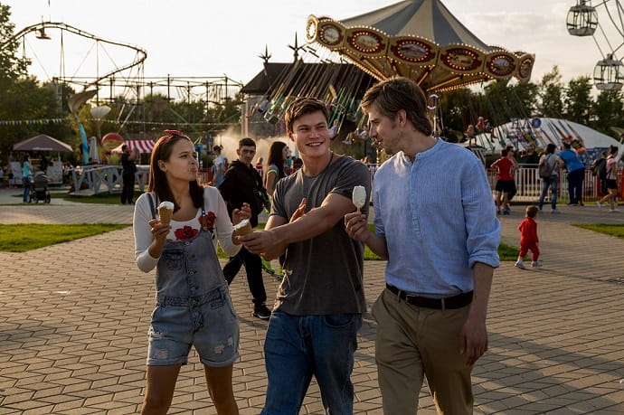 Кадр из фильма «Глубже!»