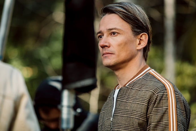 Сергей Гилёв на съёмках второго сезона сериала «Пассажиры»