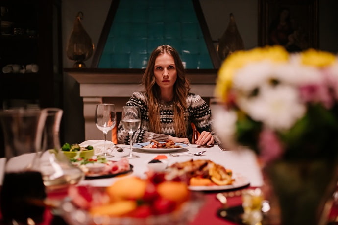 Мария Фомина в роли Марины в сериале «Контейнер»