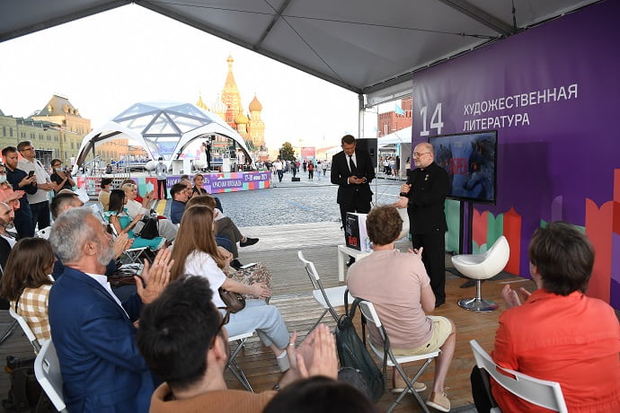 На 7-ом книжном фестивале «Красная площадь» была презентована повесть Джамбулата Умарова 