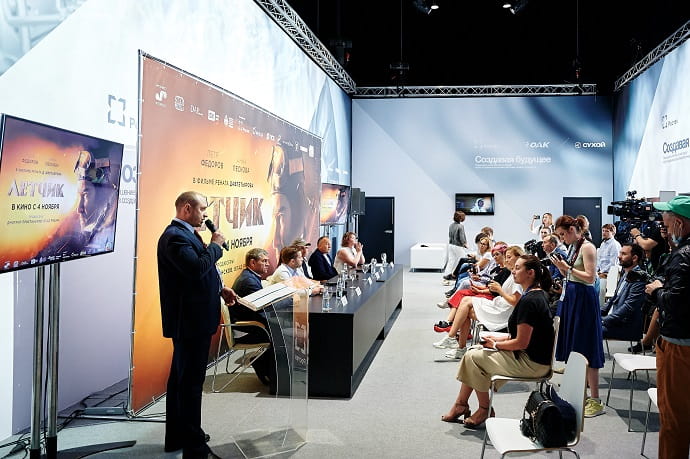 Презентация фильма «Лётчик» на МАКС-21
