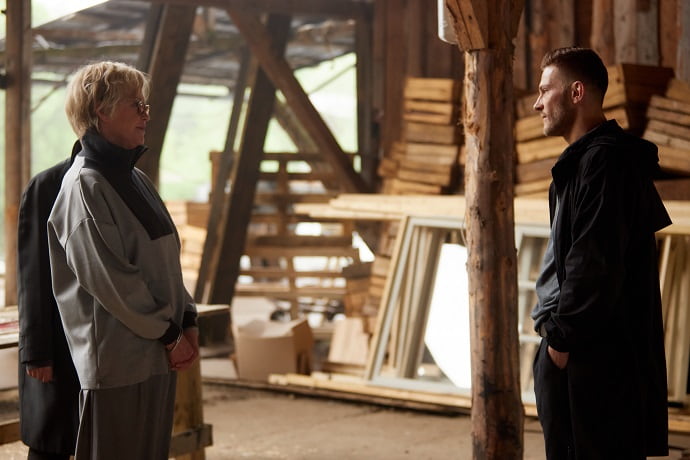 Кадр из сериала «Самка богомола»