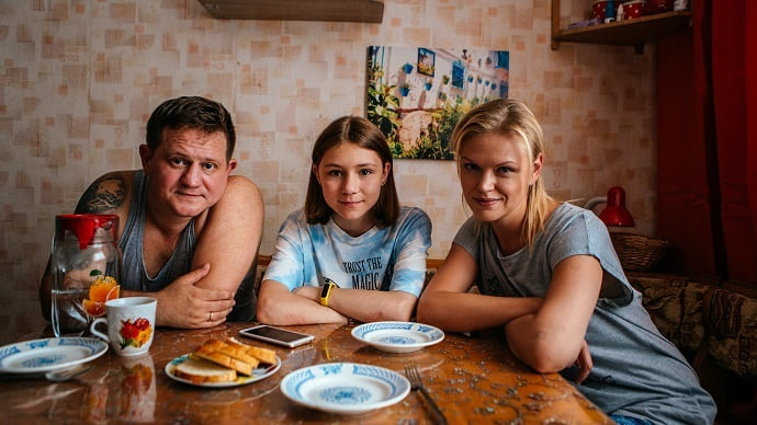 Кадр со съёмочной площадки сериала «Сёстры»