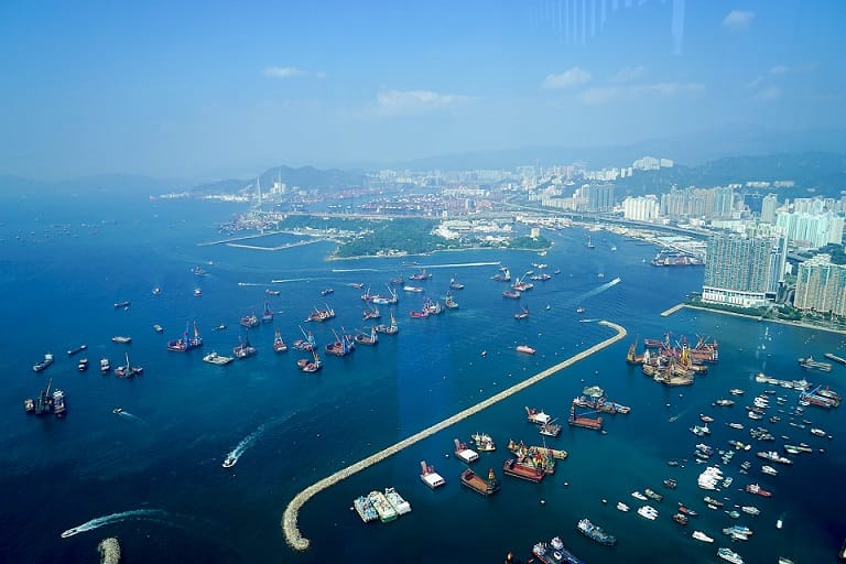 На смотровой площадке Sky 100 можно насладиться панорамой Гонконга с высоты