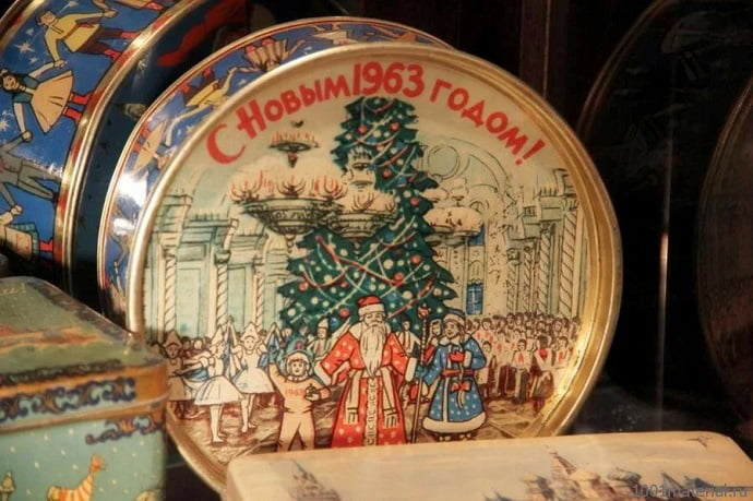 В советские времена на Новый год детям дарили сладкие подарки