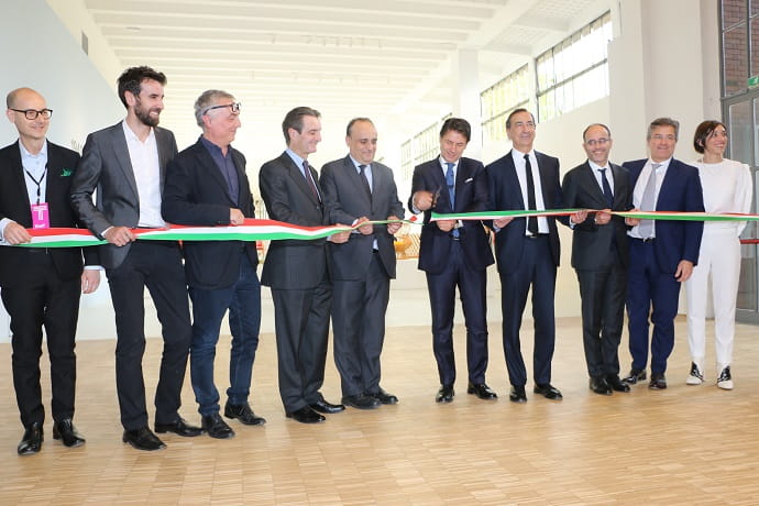 Джузеппе Конте открыл Музей дизайна в Милане