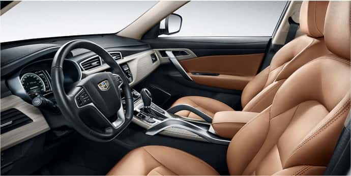 Салон автомобиля радует качеством сборки и материалами