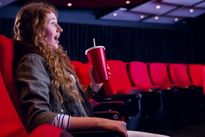 Другой действенный способ — пересматривать любимые фильмы