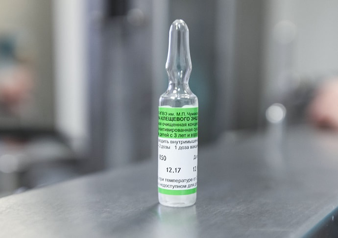 Существует несколько вакцин российского и зарубежного производства