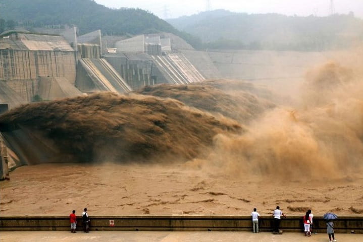 Dam in China during heavy rain