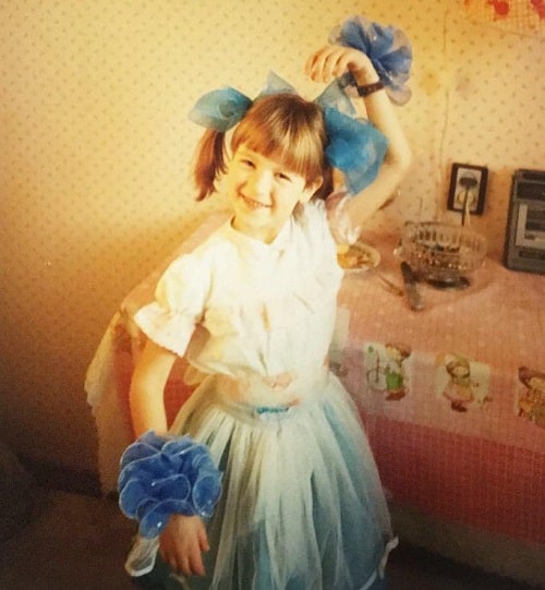 Lana Vlady in childhood