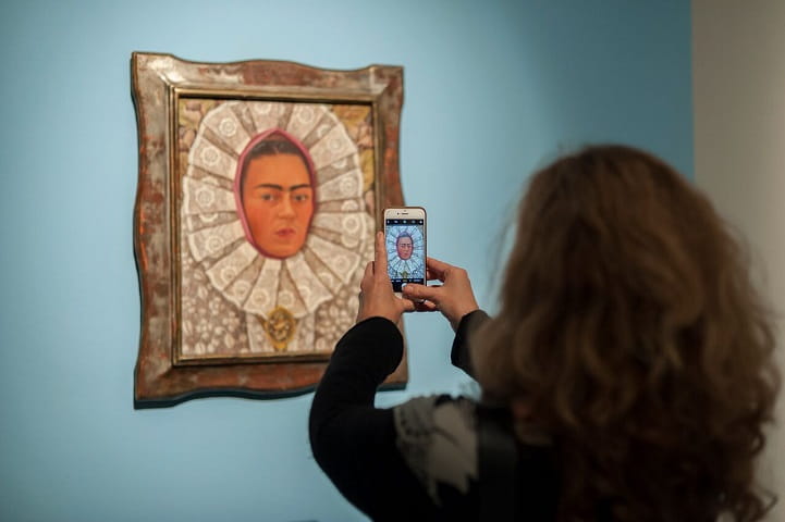 Her self-portraits become a poetic sign