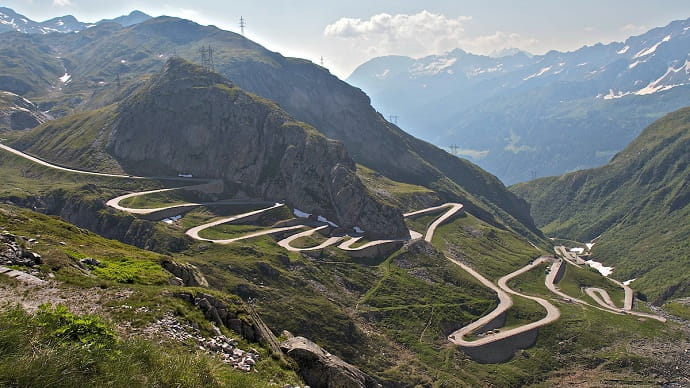 On a winding Saint-Gotthard road there are 46 turns